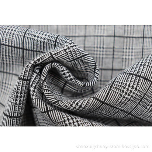 Black Checkered Jacquard Fabrics In Black And White